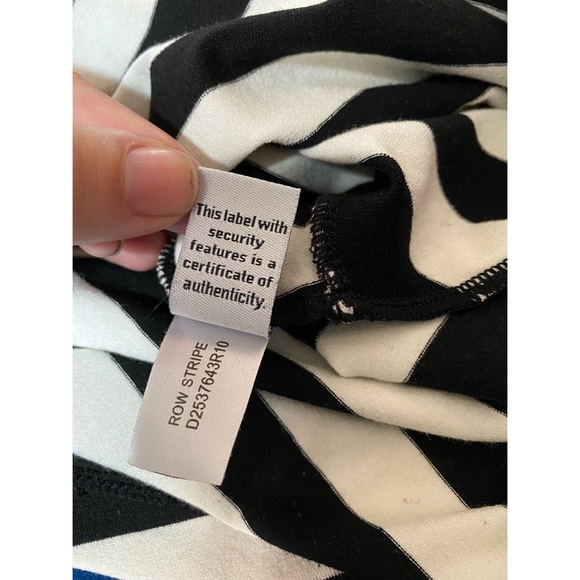 Diane von Furstenberg Knit Stretch Row Stripe Dress 6 - Picture 7 of 7